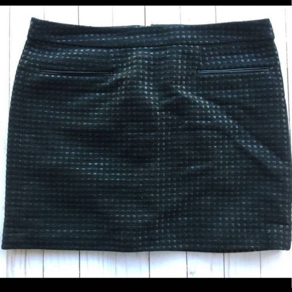 womens Gap size 6 jet black Skirt thick short texture mini futuristic geometric
